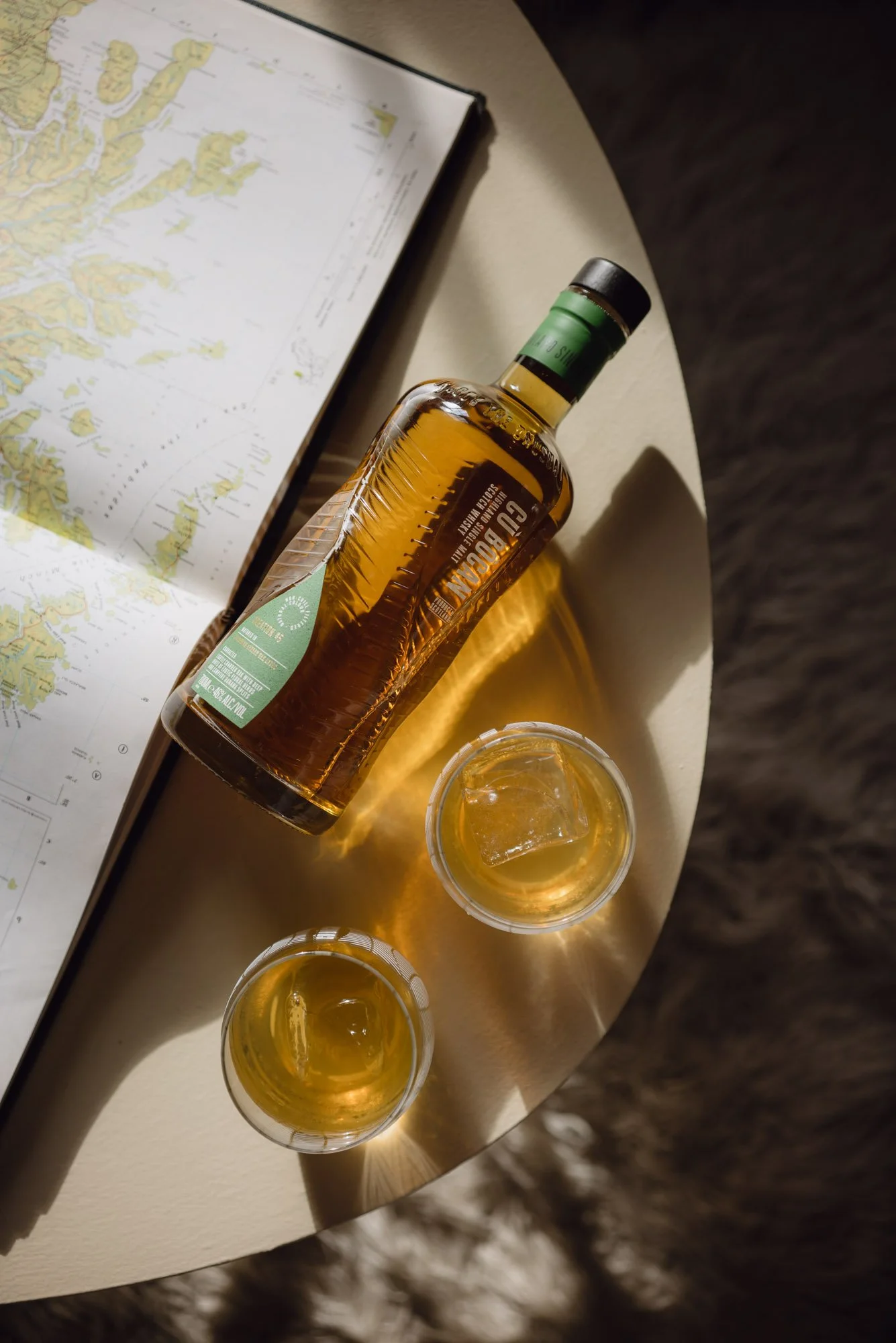 Cù Bòcan Tomatin Distillery whisky lifestyle photography