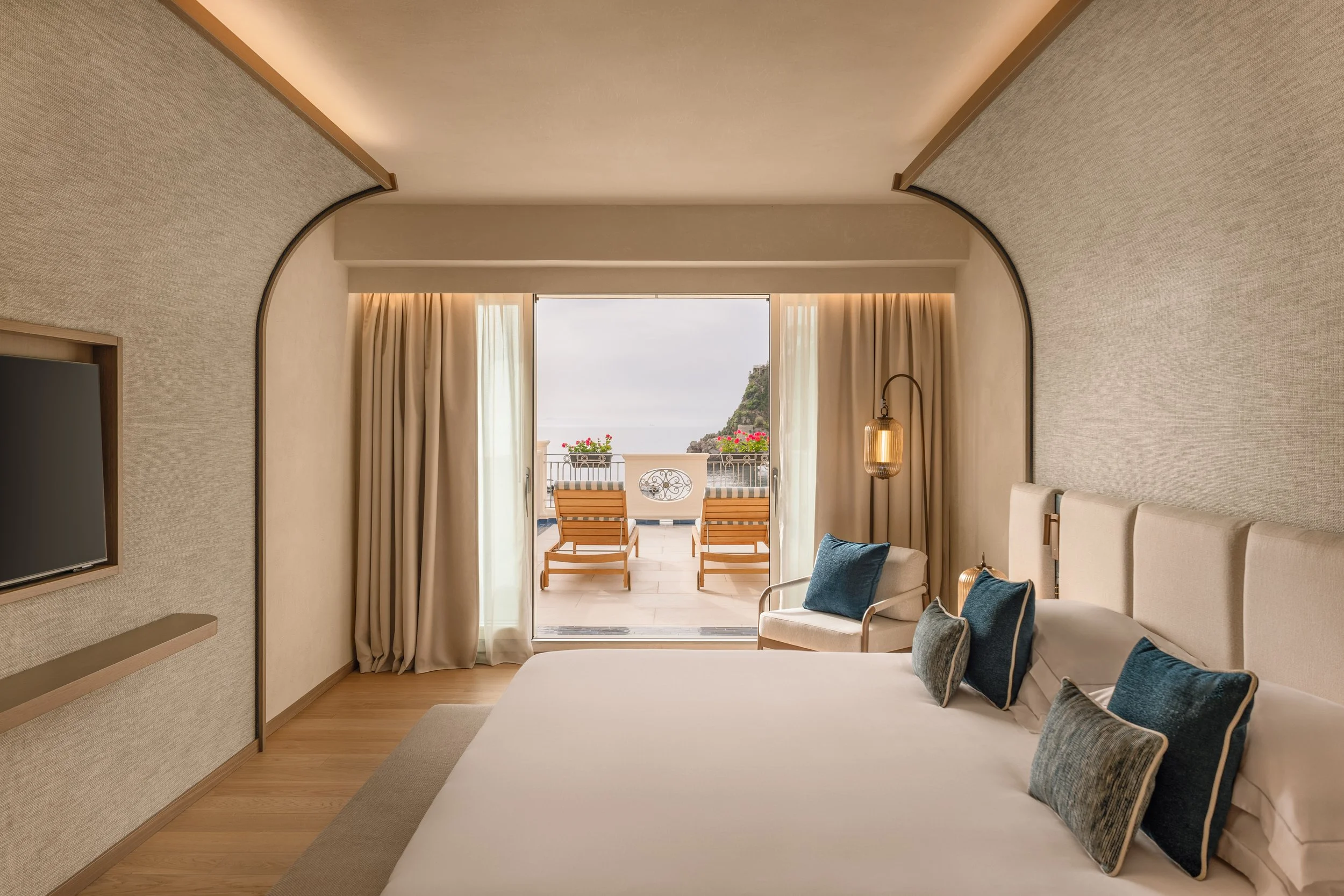 VRetreats Mazzar&ograve; Sea Palace — Sea View Presidential Suite bathroom photography