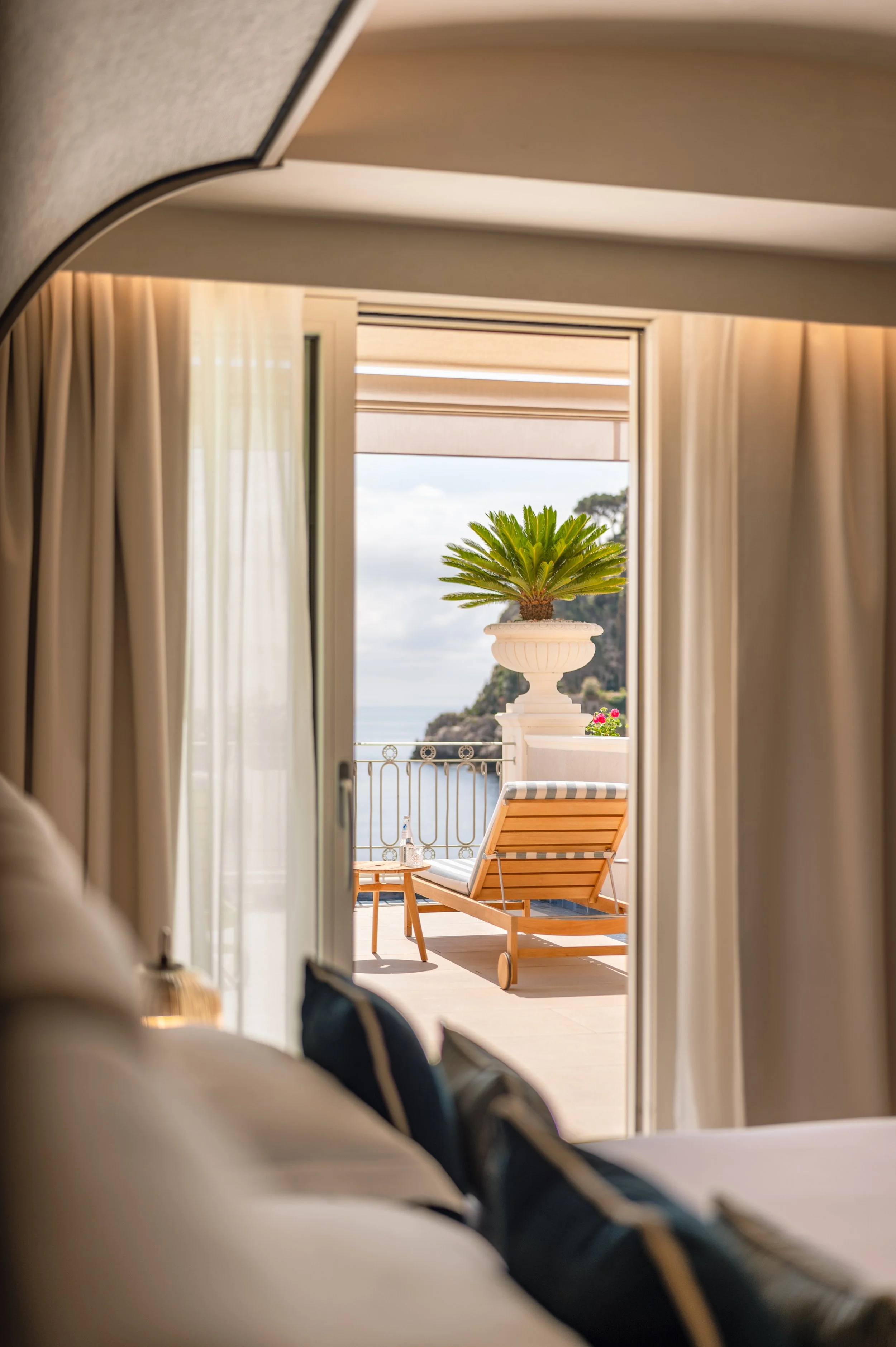 VRetreats Mazzar&ograve; Sea Palace — Executive Sea Suite living area photography