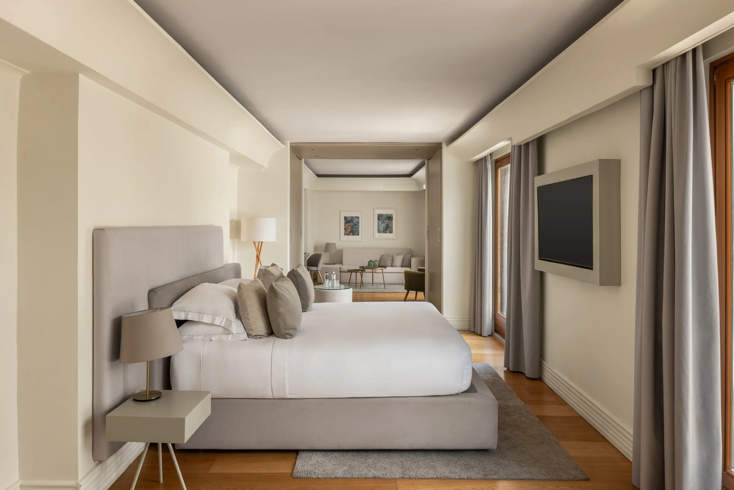 VRetreats Atlantis Bay — Junior Executive Suite Sea View interior photography