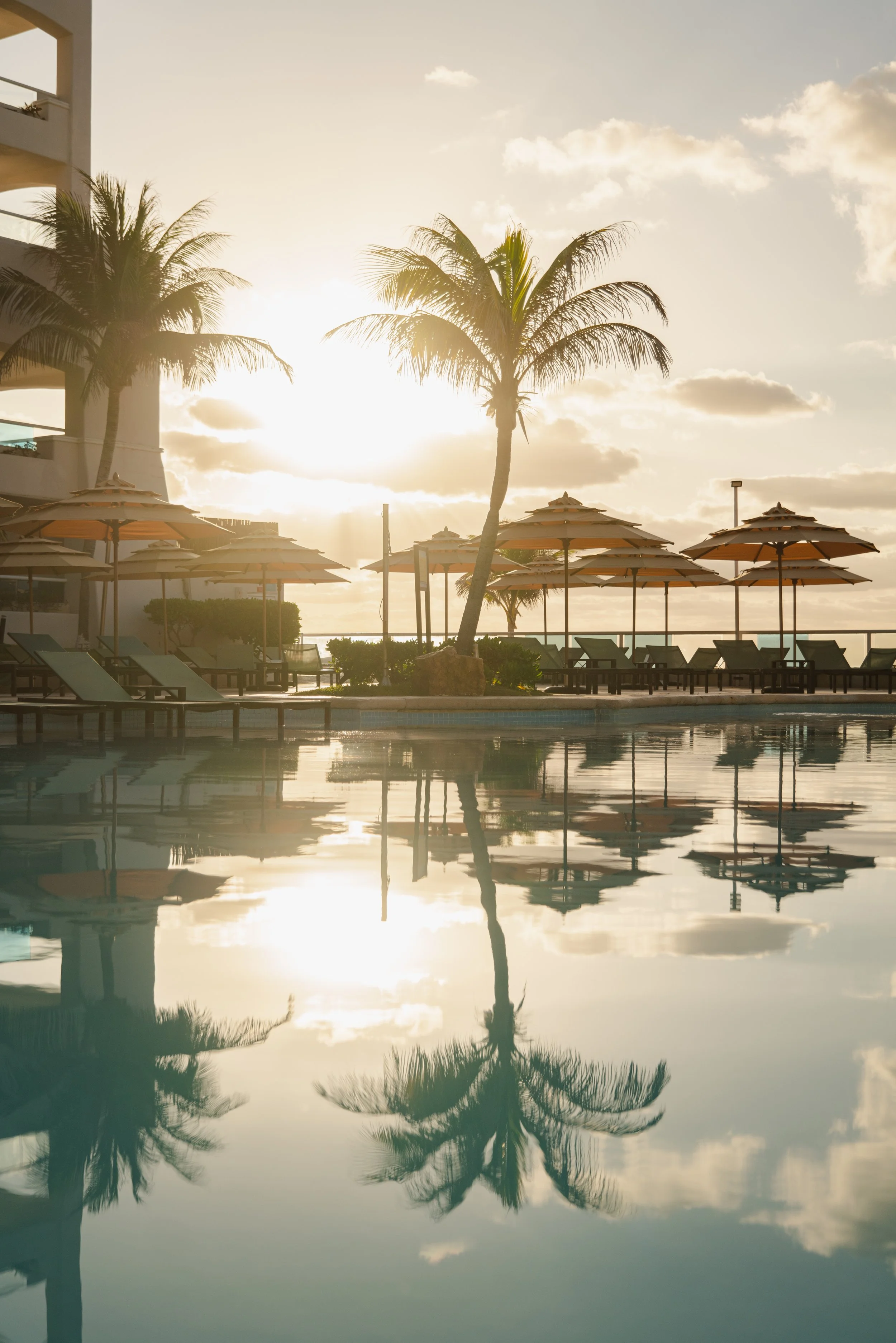 Wyndham Alltra Cancun couples resort lifestyle photography